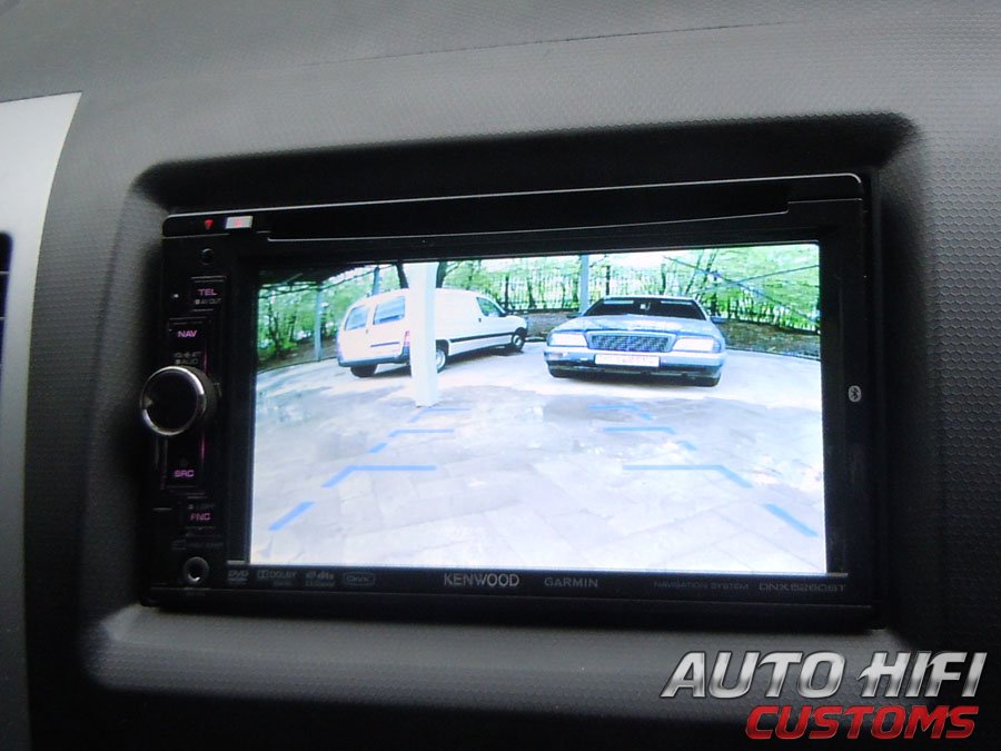 Установка камеры заднего вида AVEL AVS312CPR (#060) в Mitsubishi Outlander XL