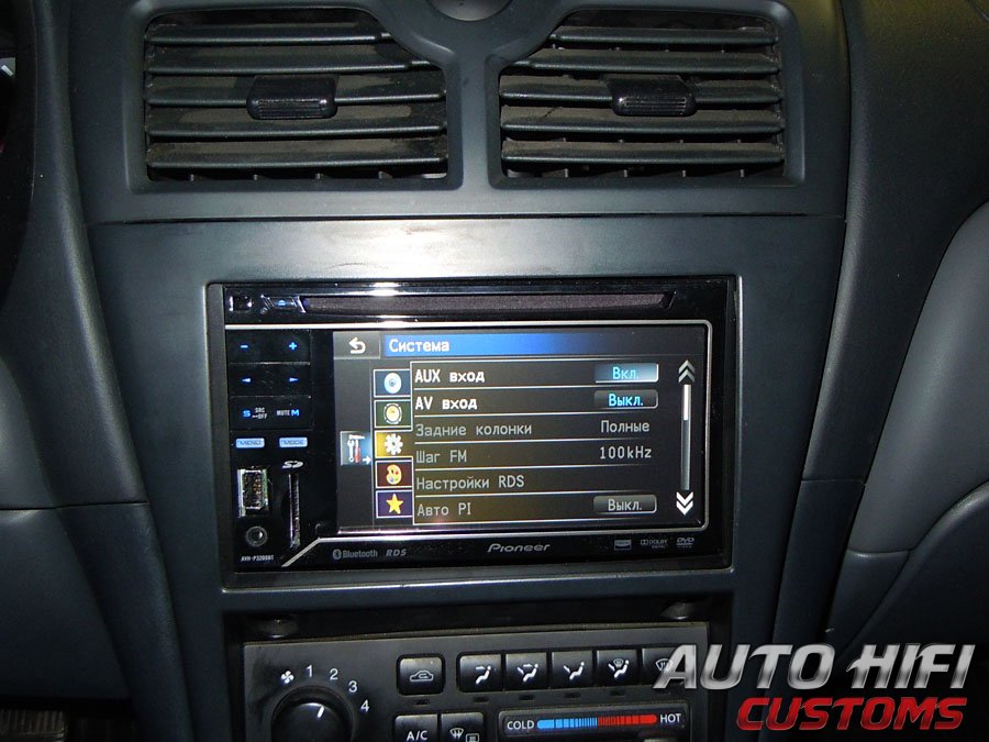 Установка автомагнитолы Pioneer AVH-P3200BT в Nissan Almera
