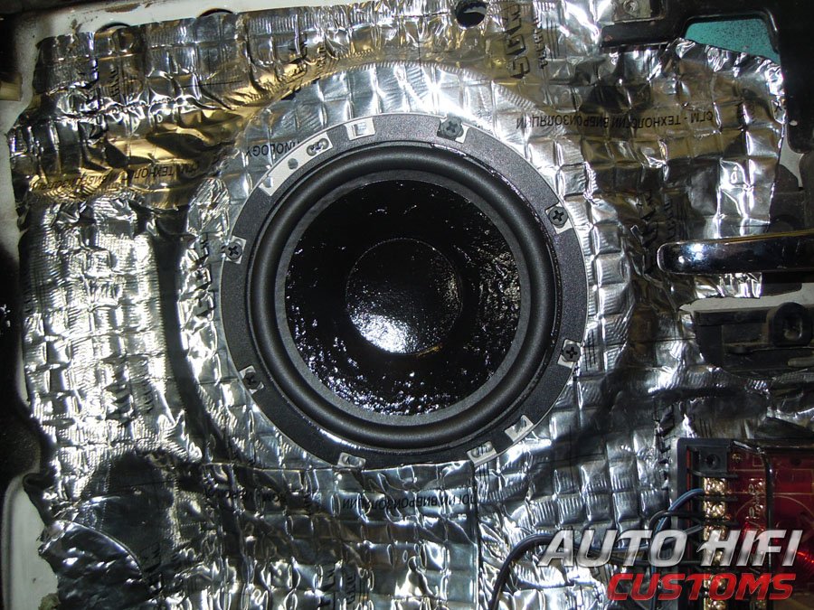 Установка акустики DLS R6A в Lincoln Town Car