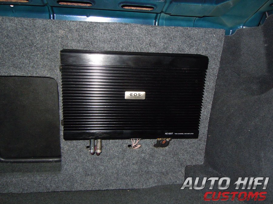 Установка усилителя E.O.S. AE-920T в Opel Astra