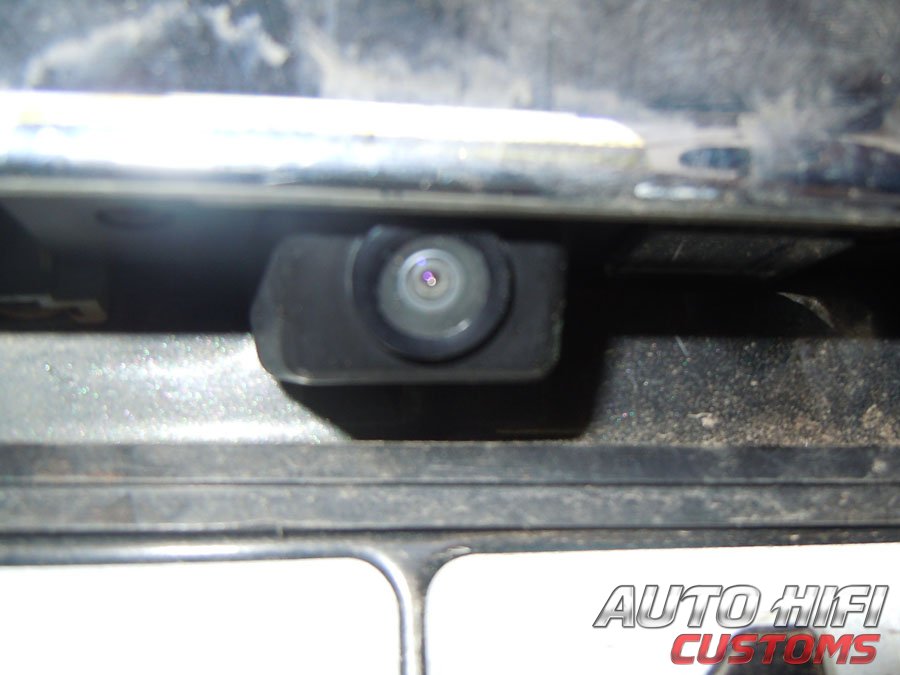 Установка камеры заднего вида AHC CA-003 в Toyota 4Runner