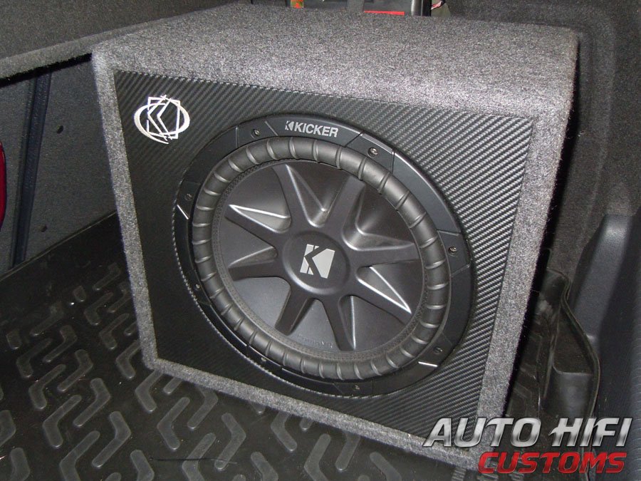 Установка сабвуфера Kicker CVR12 box в Opel Astra H