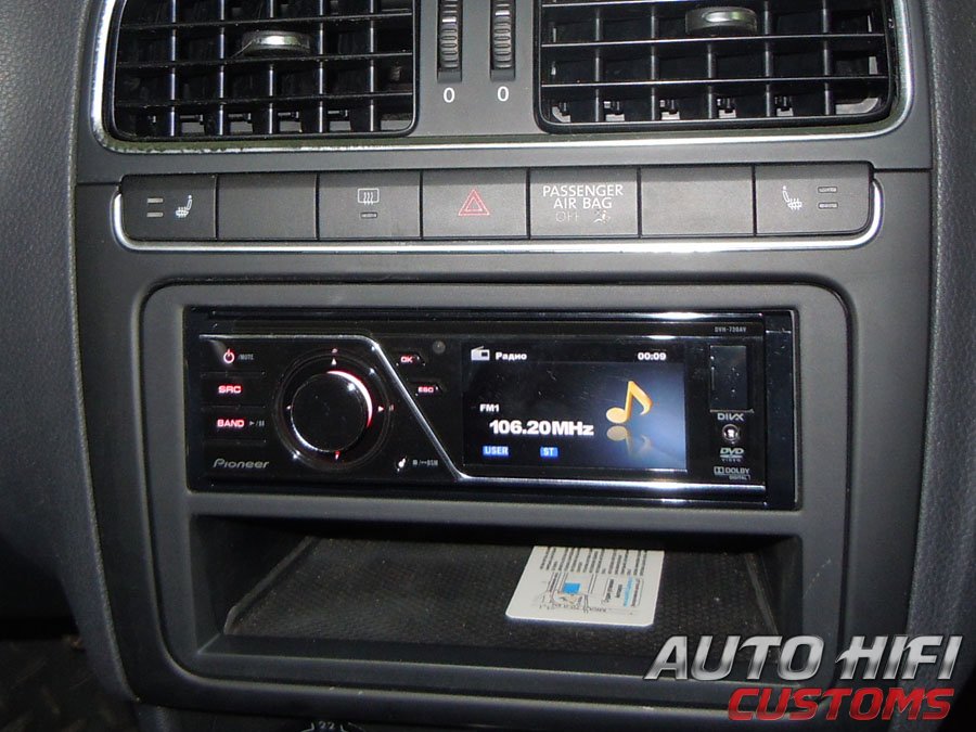 Установка автомагнитолы Pioneer DVH-730AV в Volkswagen Polo V