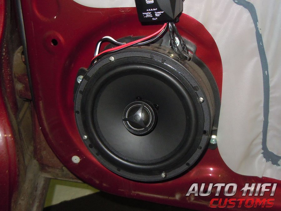 Установка акустики Morel Tempo Coax 6 в Hyundai Matrix