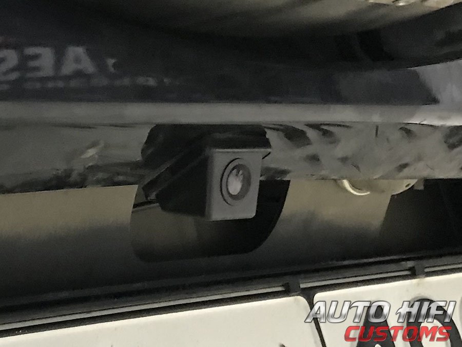 Установка камеры заднего вида Stare BC-310U в Suzuki Grand Vitara