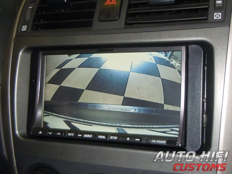 Установка камеры заднего вида AHC CA-003 в Toyota Corolla X