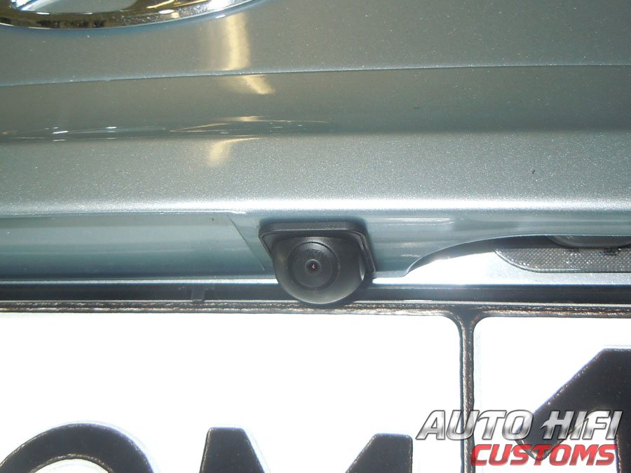 Установка камеры заднего вида AHC CA-003 в Hyundai Solaris