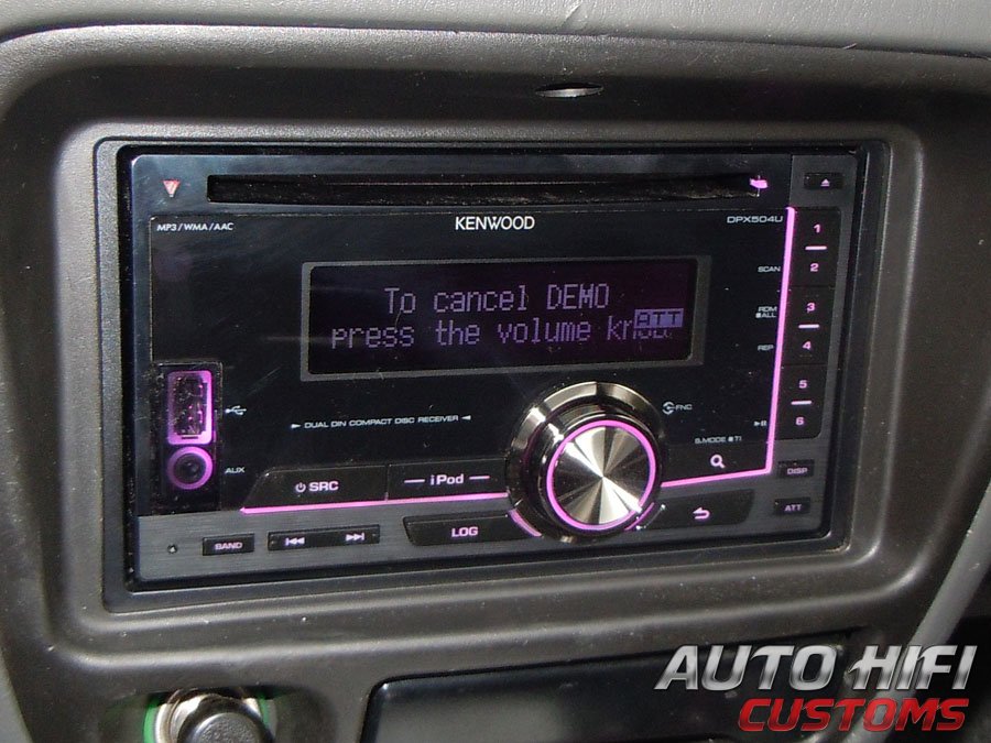 Установка автомагнитолы Kenwood DPX504U в Suzuki XL7