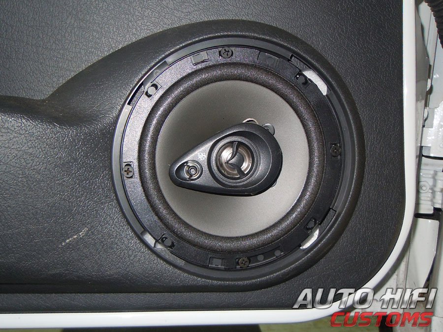 Установка акустики DLS M136 mk2 в Peugeot Partner