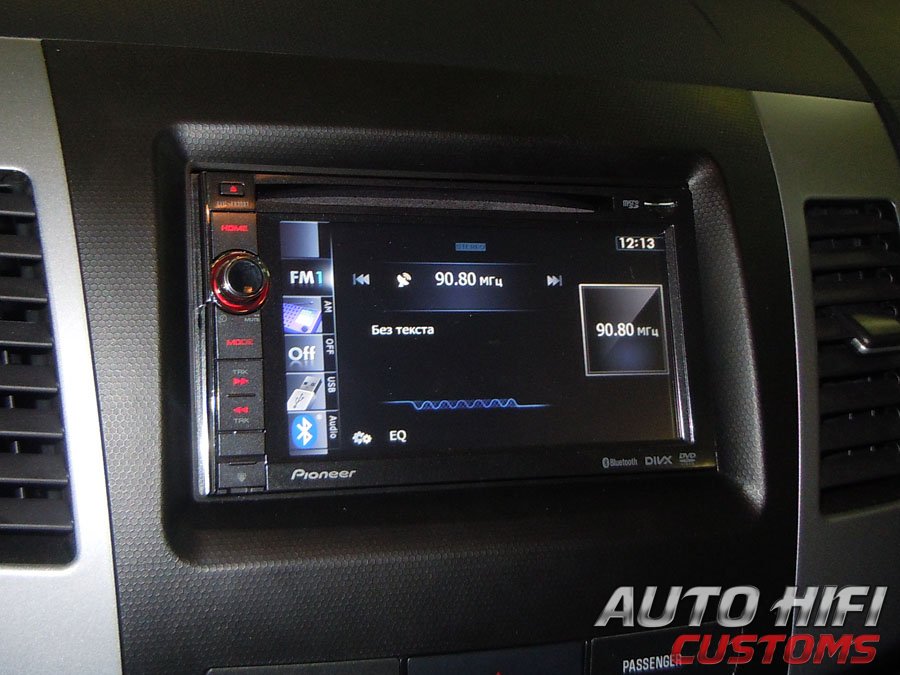Установка автомагнитолы Pioneer AVIC-F930BT в Citroen C-Crosser