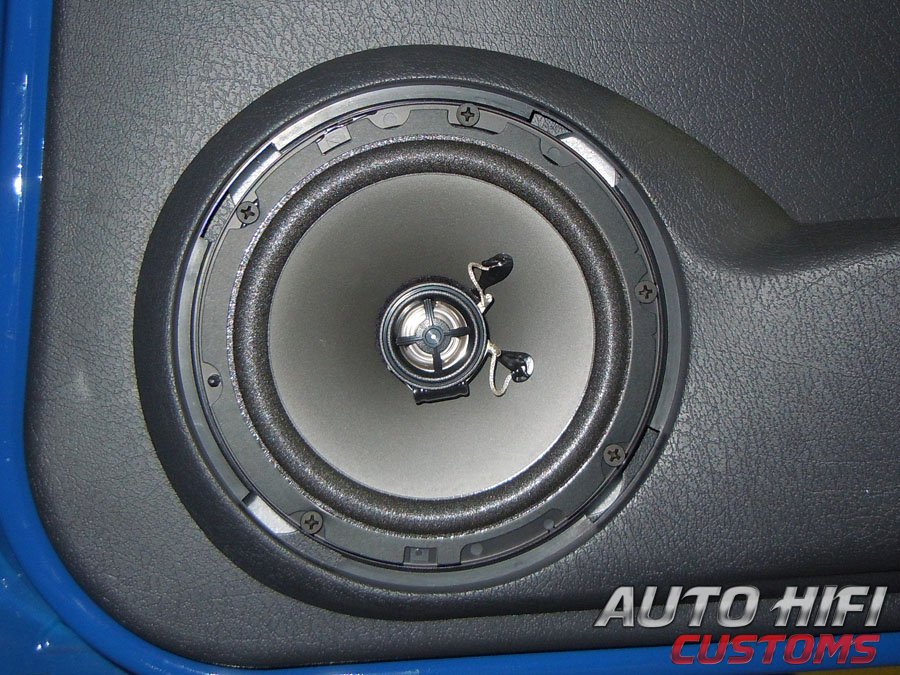 Установка акустики DLS M126 в Peugeot Partner