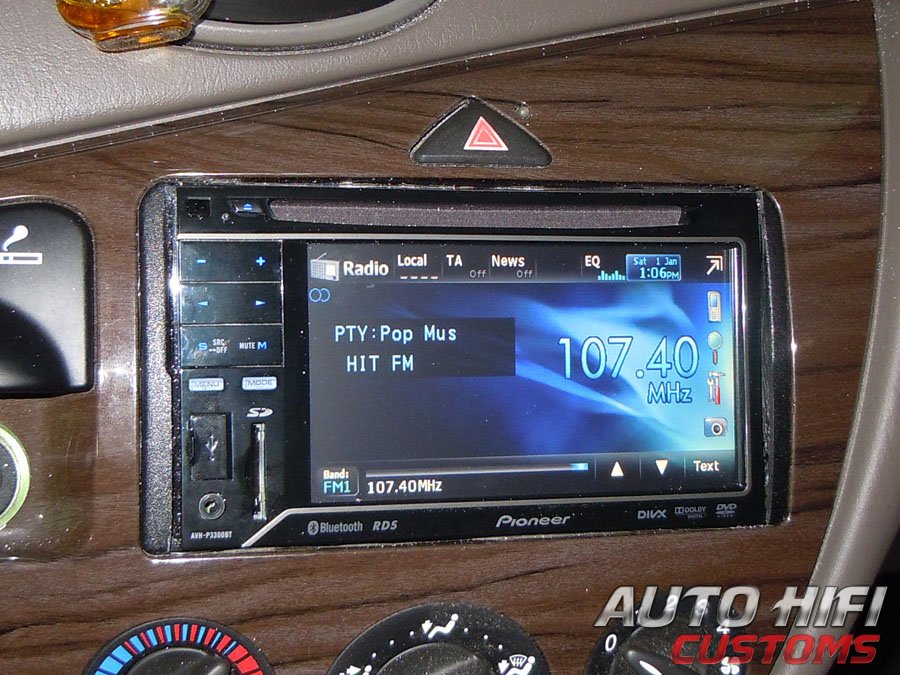 Установка автомагнитолы Pioneer AVH-P3300BT в Ford Focus