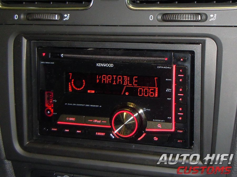 Установка автомагнитолы Kenwood DPX404U в Volkswagen Golf