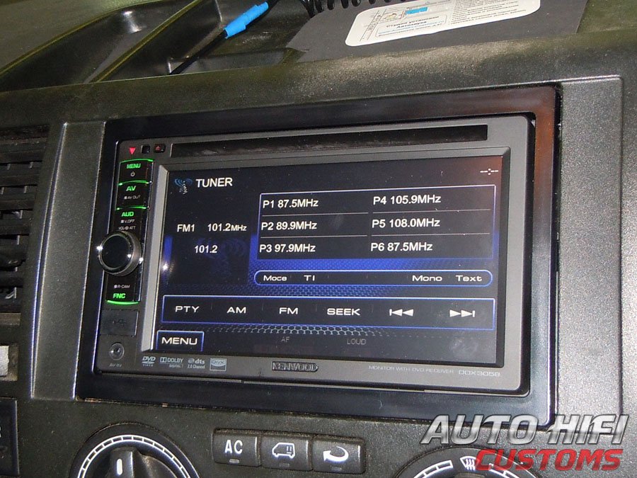 Установка автомагнитолы Kenwood DDX3058 в Volkswagen Caravelle