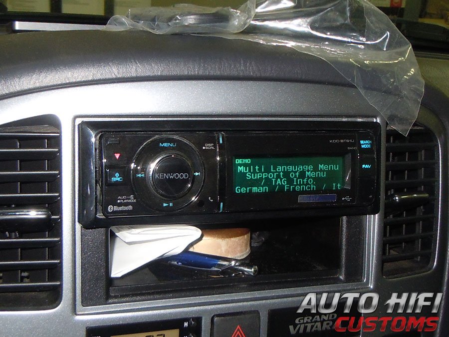 Установка автомагнитолы Kenwood KDC-BT61U в Suzuki Grand Vitara