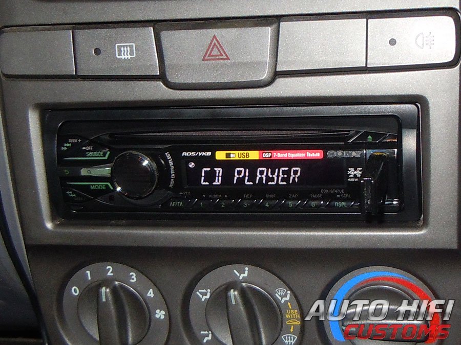 Установка автомагнитолы Sony CDX-GT47UE в Hyundai Accent