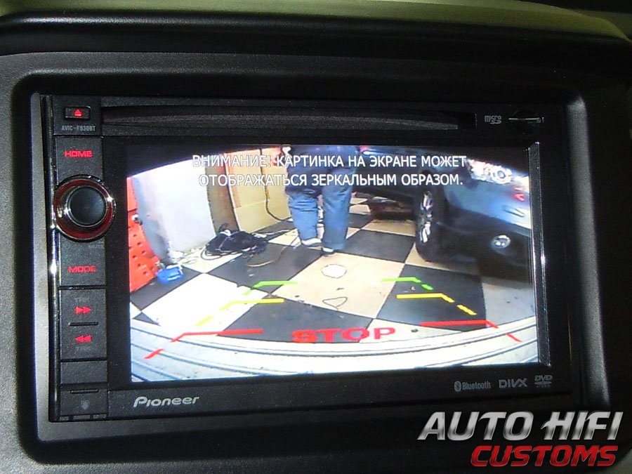 Установка камеры заднего вида AHC CA-003 в Mitsubishi L200