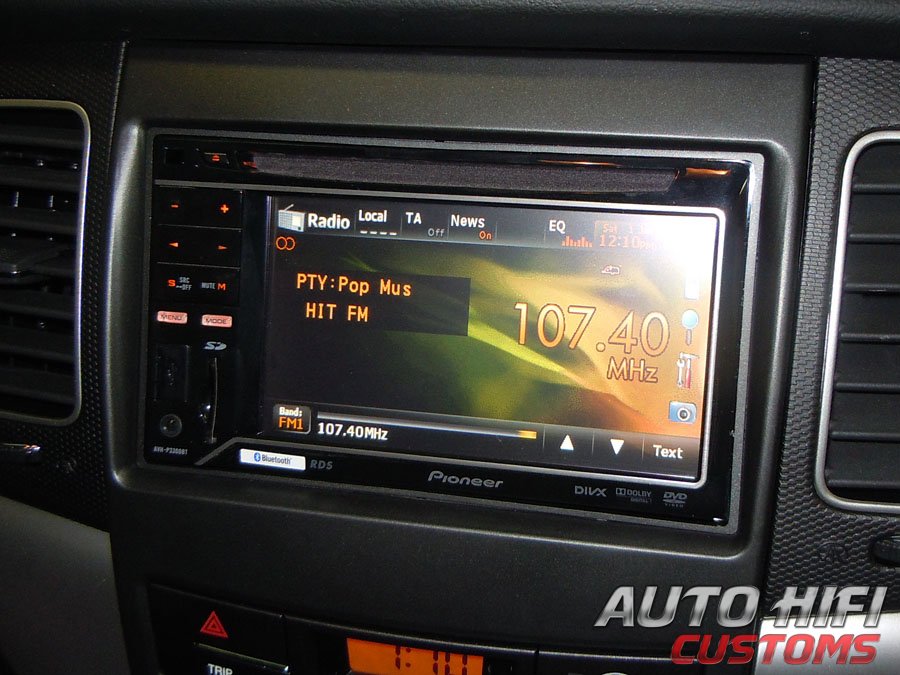 Установка автомагнитолы Pioneer AVH-P3300BT в SsangYong Actyon