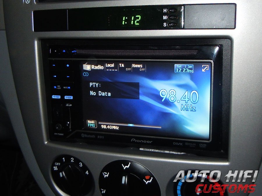 Установка автомагнитолы Pioneer AVH-P3300BT в Chevrolet Lacetti