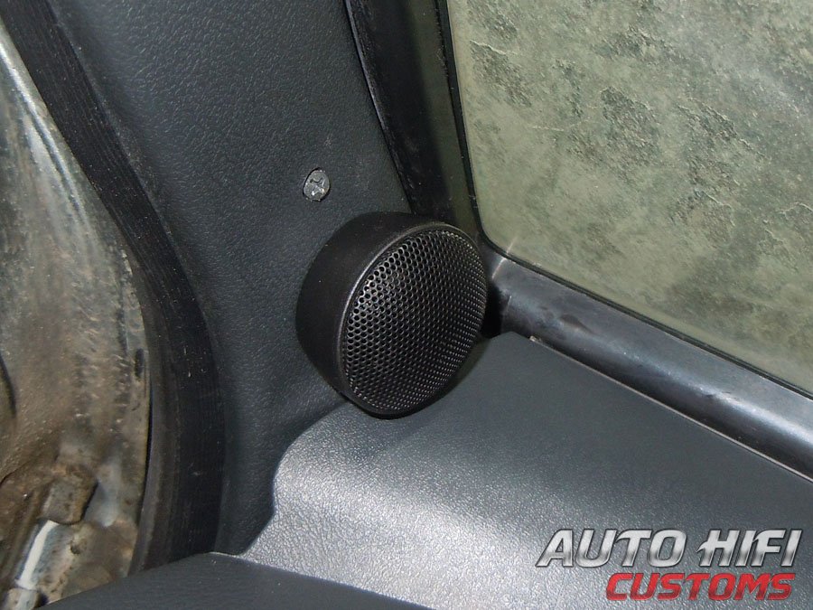 Установка акустики Morel Tempo 6 в Lada 2114