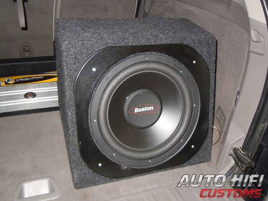 Установка сабвуфера Boston Acoustics G212-4 box в Volvo XC90