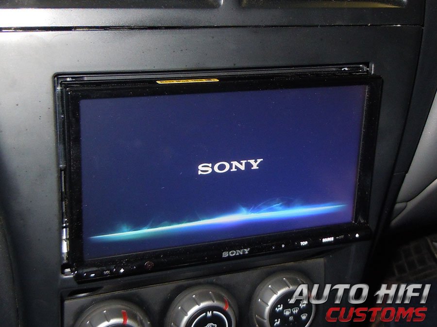 Установка автомагнитолы Sony XAV-E722 в Nissan Almera Classic