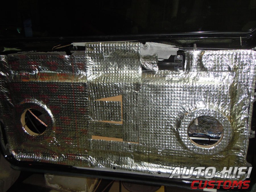 Установка акустики Morel Maximo Coax 6 в UAZ Patriot