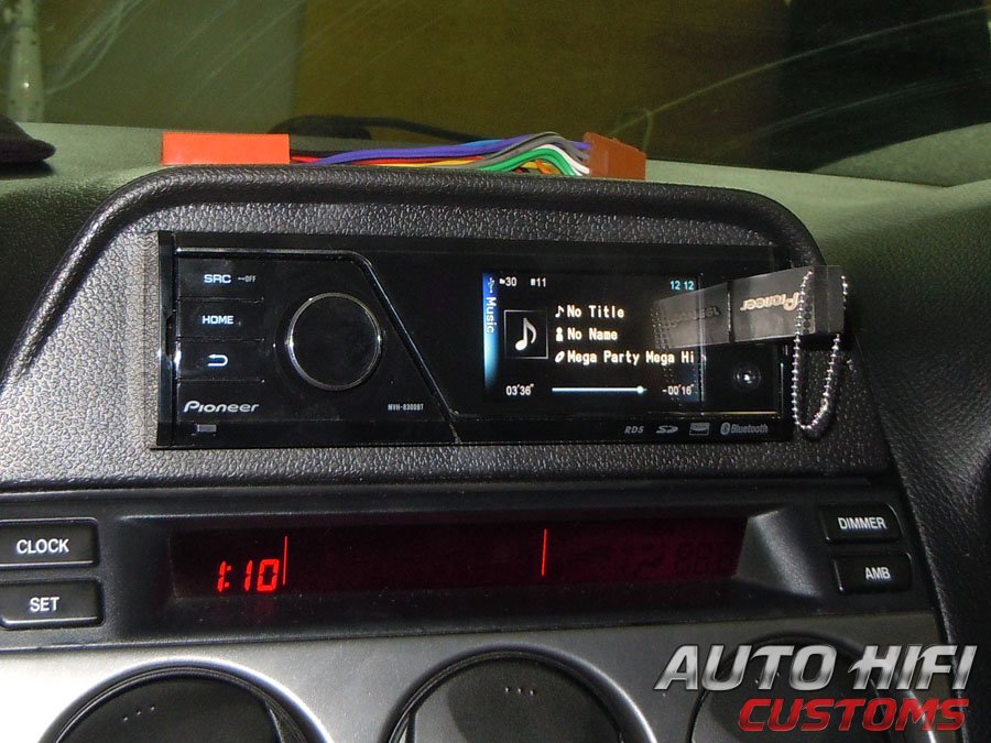 Установка автомагнитолы Pioneer MVH-8300BT в Mazda 6 (I)