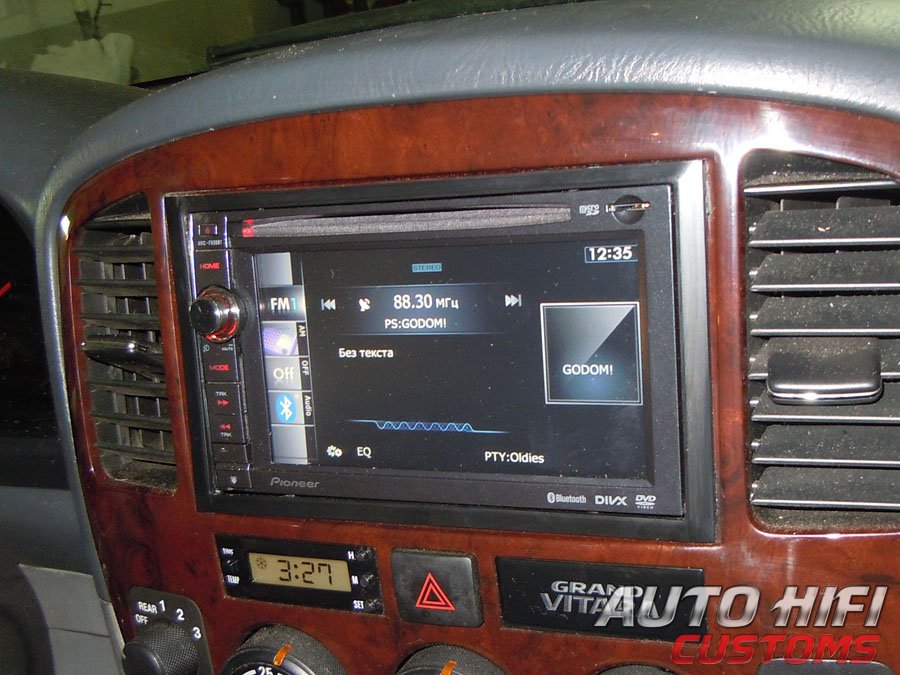 Установка автомагнитолы Pioneer AVIC-F930BT в Suzuki Grand Vitara
