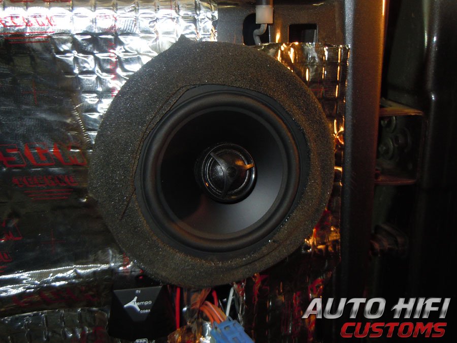 Установка акустики Morel Tempo Coax 5 в Dodge Ram 1500