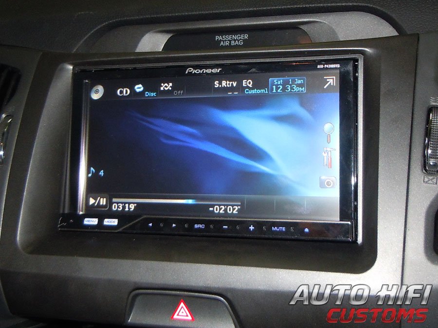 Установка автомагнитолы Pioneer AVH-P4300DVD в KIA Sportage III (SL)
