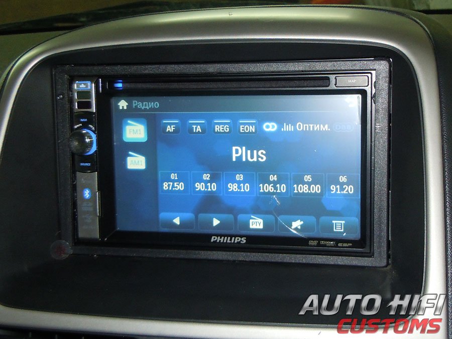 Установка автомагнитолы Philips CID2680 в Honda CR-V (II)