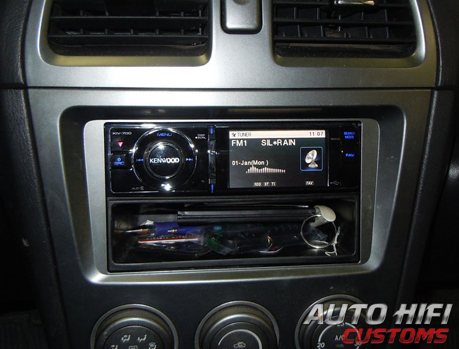 Установка автомагнитолы Kenwood KIV-700 в Subaru Impreza