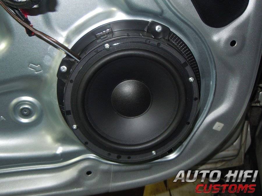 Установка акустики Morel Tempo 6 в Hyundai Santa Fe (II)