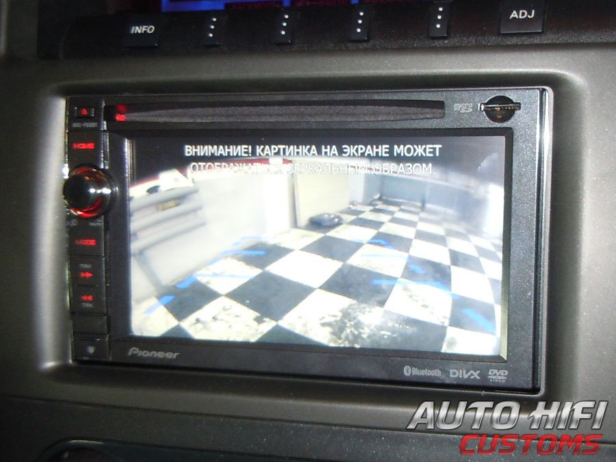 Установка камеры заднего вида AVEL AVS312CPR (#061) в Mitsubishi Pajero IV