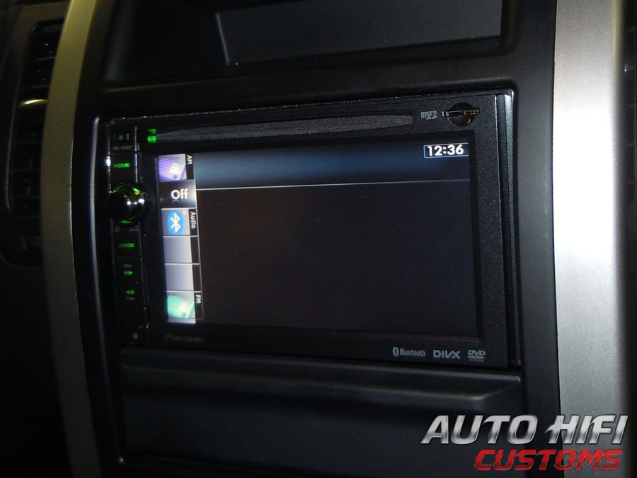 Установка автомагнитолы Pioneer AVIC-F930BT в Nissan X-Trail (T31)