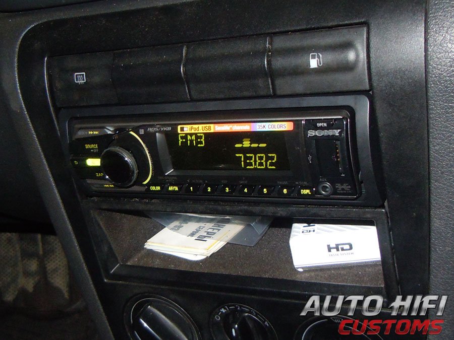 Установка автомагнитолы Sony CDX-GT660UE в Skoda Octavia (A4)