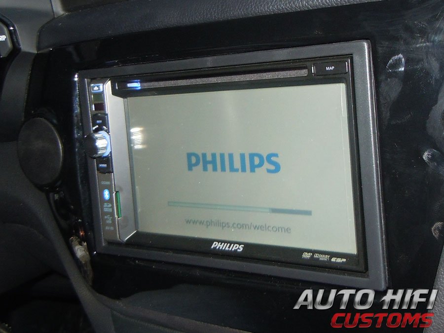 Установка автомагнитолы Philips CID2680 в KIA Rio III