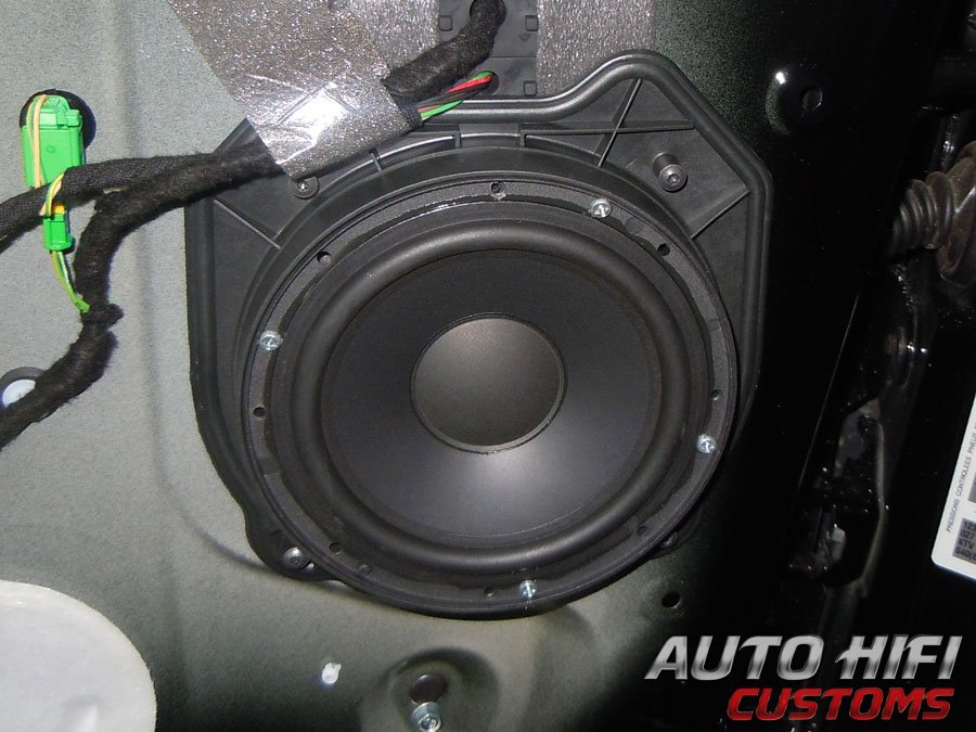 Установка акустики Morel Tempo 6 в Citroen C4