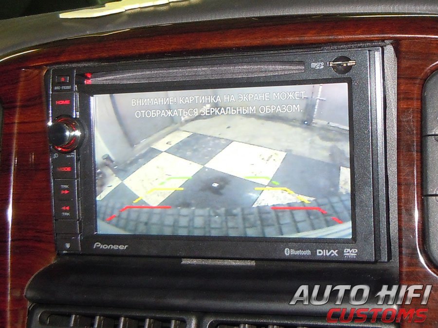 Установка камеры заднего вида AHC CA-003 в Ford Explorer