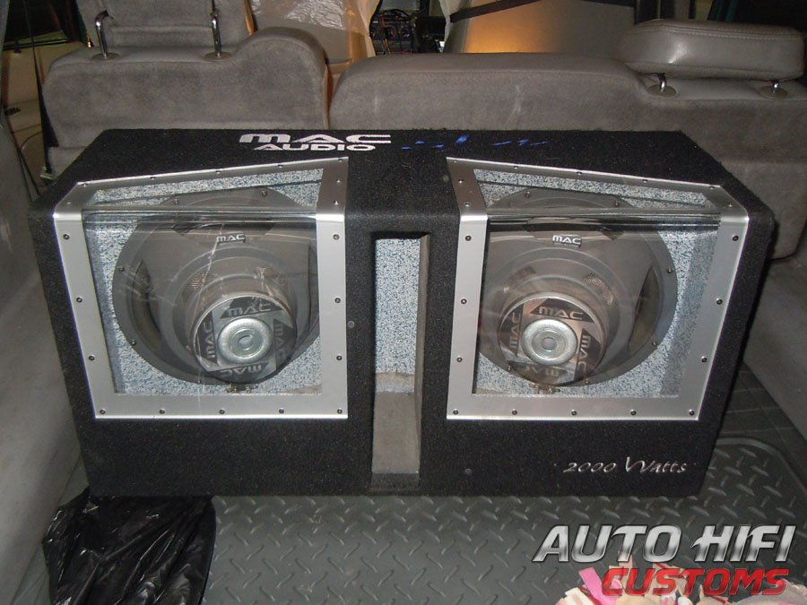 Установка сабвуфера Mac Audio ST 212 в Ford Explorer