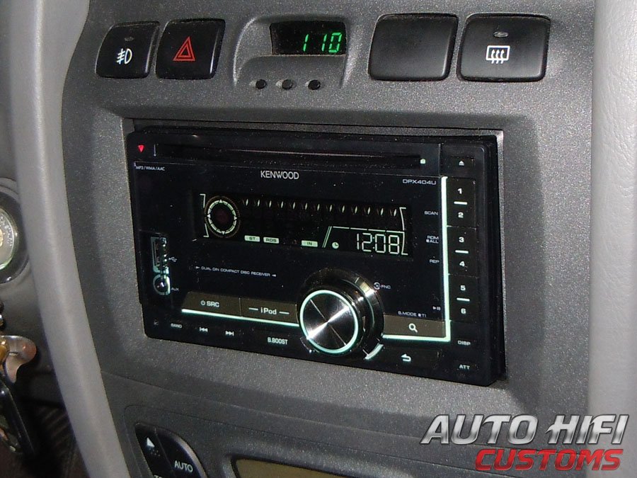 Установка автомагнитолы Kenwood DPX404U в Hyundai Santa Fe
