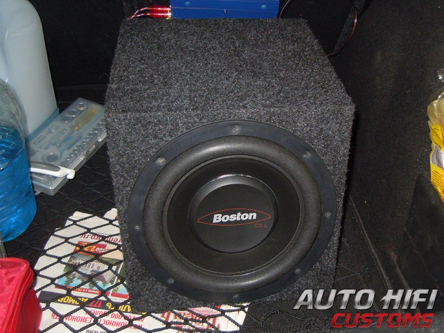Установка сабвуфера Boston Acoustics G110-4 box в Citroen C4