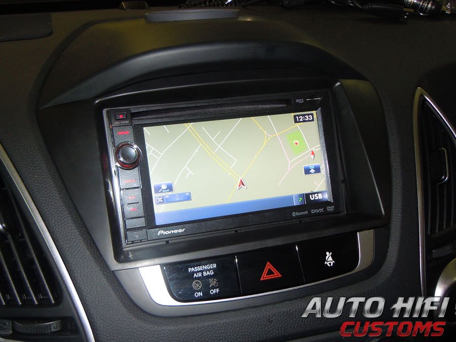 Установка автомагнитолы Pioneer AVIC-F930BT в Hyundai ix35