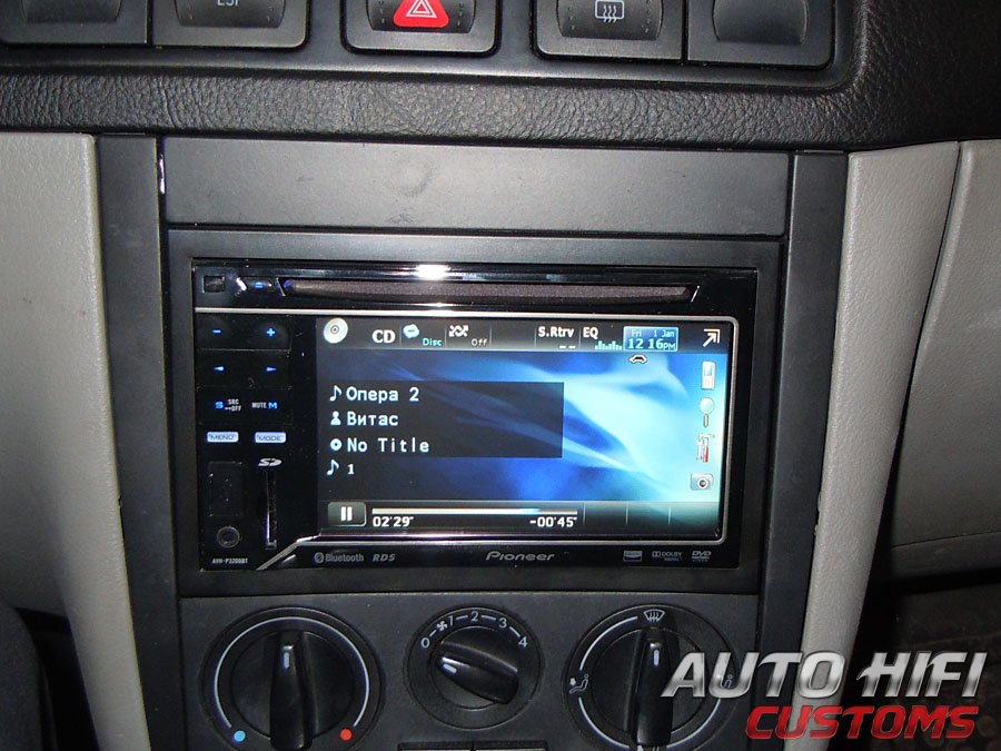 Установка автомагнитолы Pioneer AVH-P3200BT в Volkswagen Golf