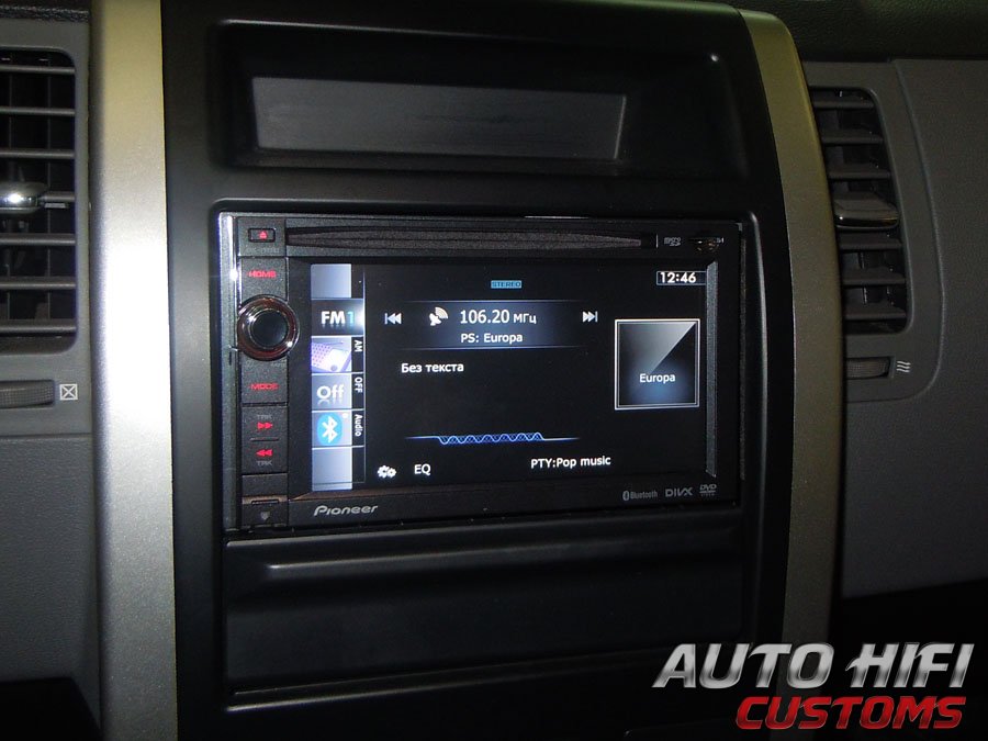 Установка автомагнитолы Pioneer AVIC-F930BT в Nissan X-Trail (T31)