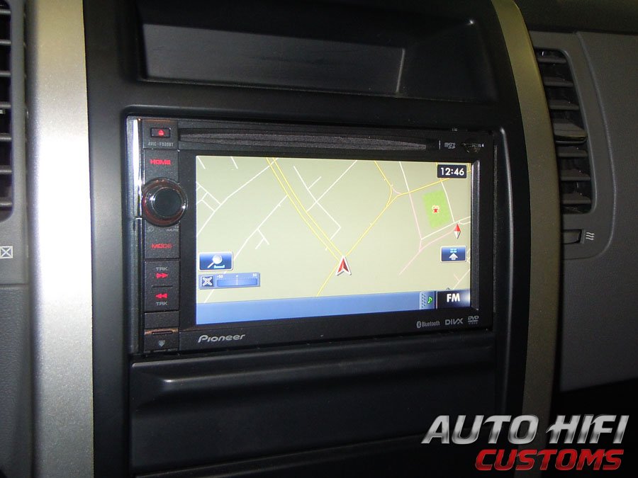 Установка автомагнитолы Pioneer AVIC-F930BT в Nissan X-Trail (T31)