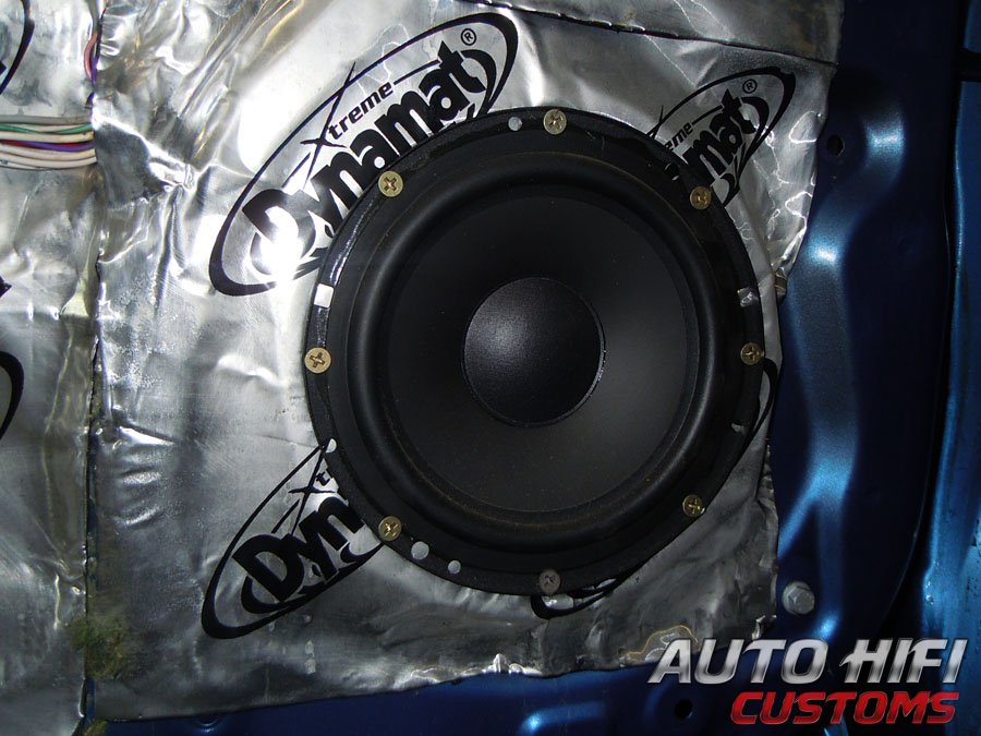 Установка акустики Morel Tempo 6 в Nissan Note