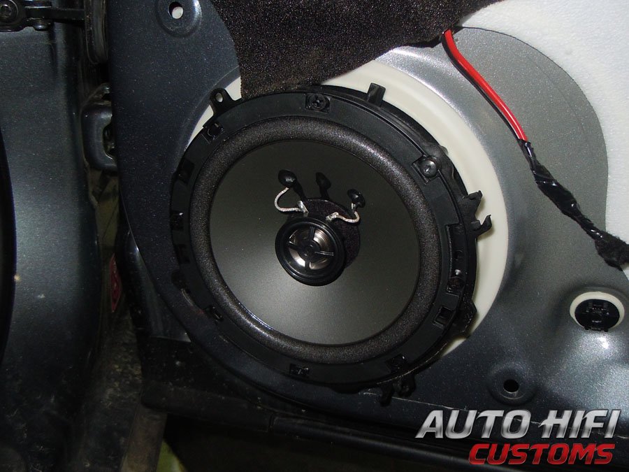 Установка акустики DLS M126 в Citroen C4