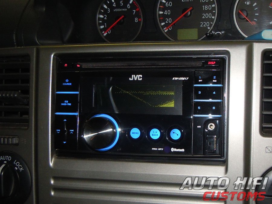 Установка автомагнитолы JVC KW-XR817EE в Nissan X-Trail (T30)